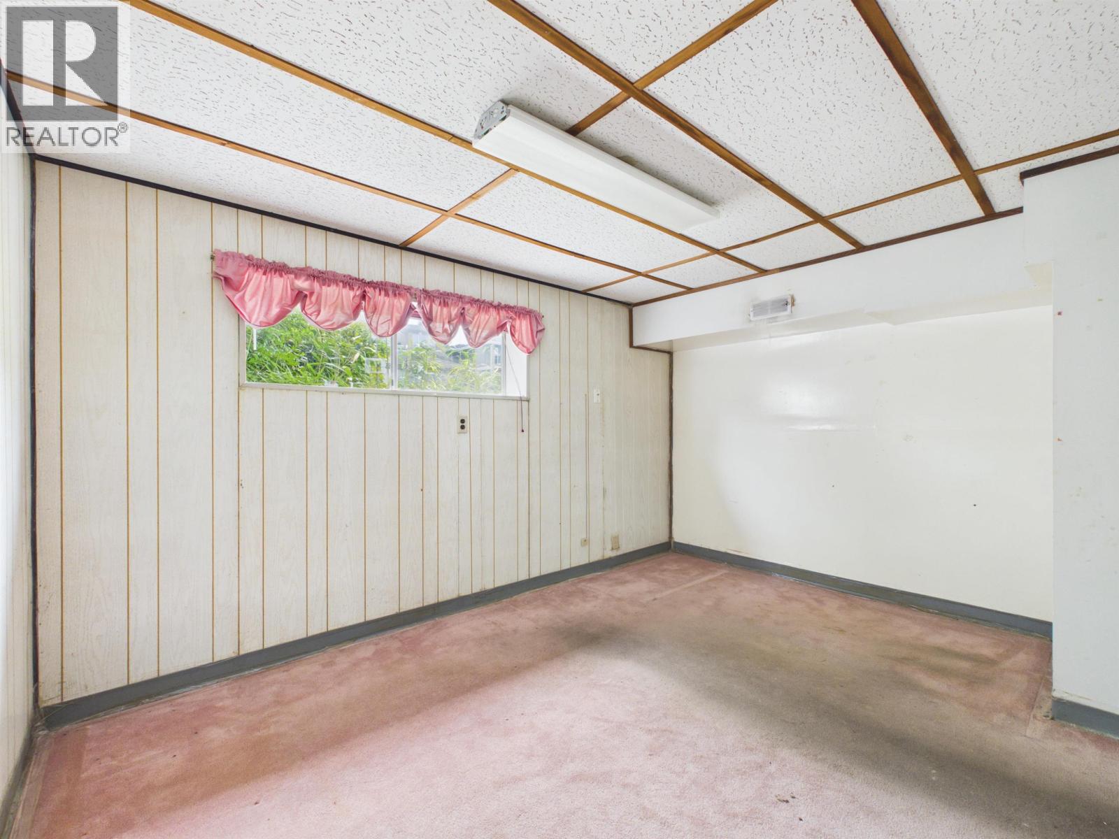 6096 SERVICE STREET photo 16