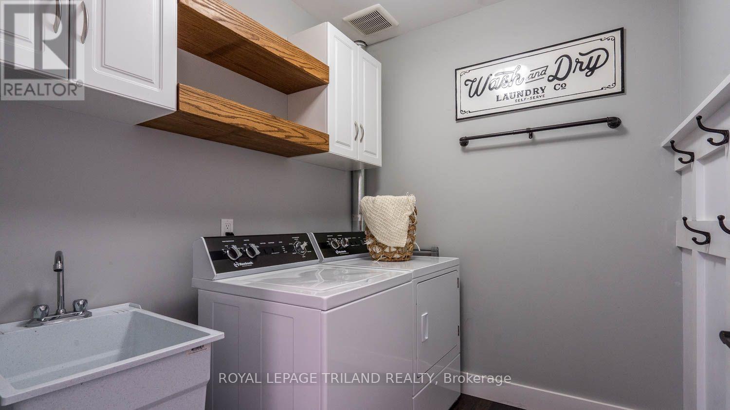 11688 Charlton Drive, Middlesex Centre, Ontario  N0M 1P0 - Photo 17 - X13819312