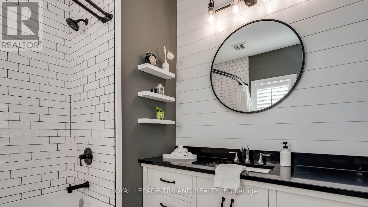 11688 Charlton Drive, Middlesex Centre, Ontario  N0M 1P0 - Photo 25 - X13819312