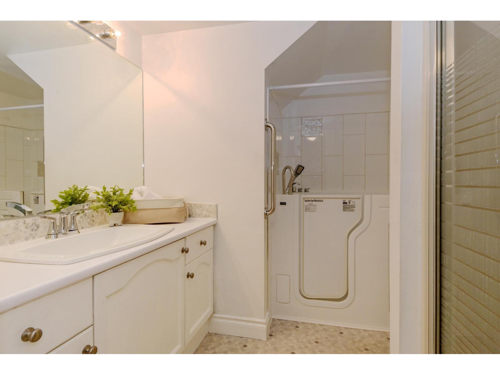 39 6140 192 Street, Surrey, British Columbia  V3S 7V7 - Photo 20 - R3168009