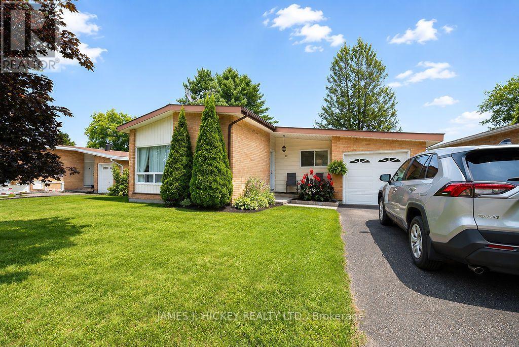 80 FRONTENAC CRESCENT, Deep River, Ontario