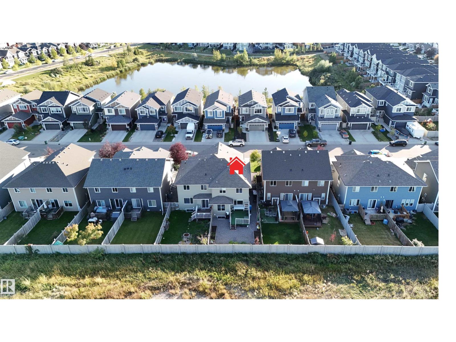 941 Ebbers Cr NW, Edmonton, Alberta T5Y 3T9 - Photo 4 - E4509258
