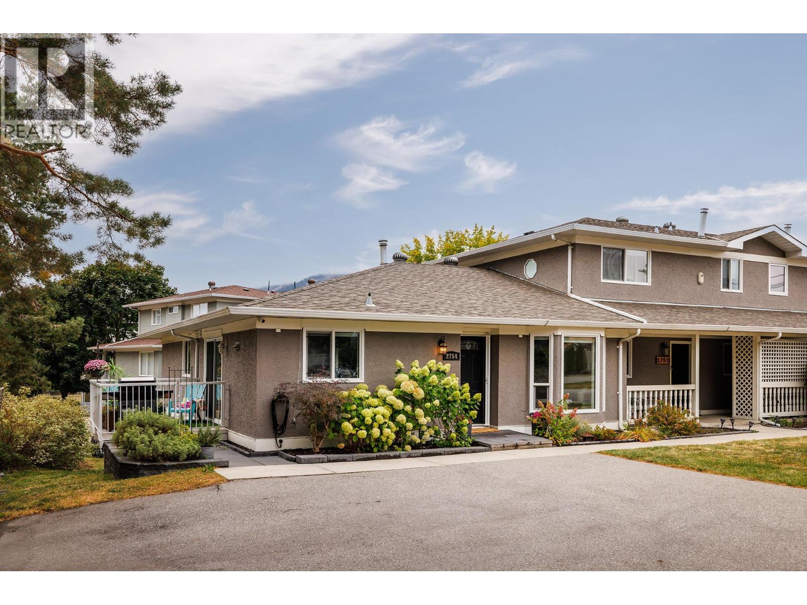 2754 Cameron Road, West Kelowna, British Columbia  V1Z 3K5 - Photo 1 - 10401309
