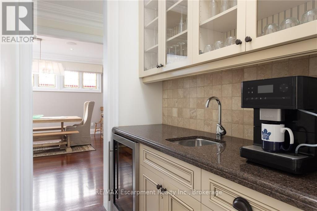 29 Howard Avenue, Oakville, Ontario  L6J 3Y3 - Photo 11 - W13819390