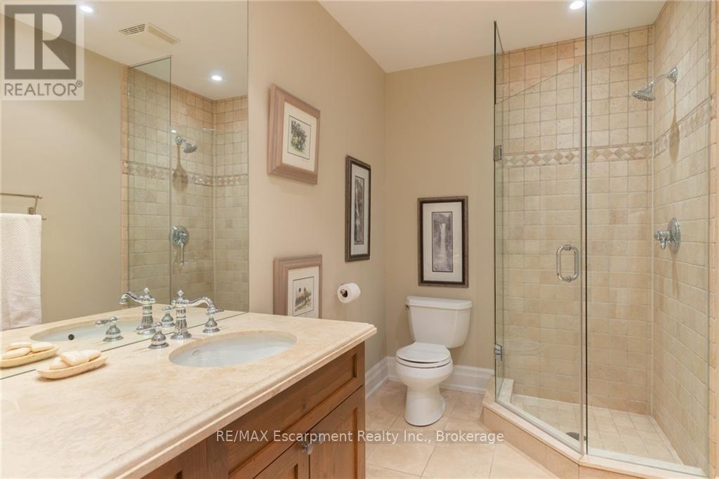 29 Howard Avenue, Oakville, Ontario  L6J 3Y3 - Photo 30 - W13819390
