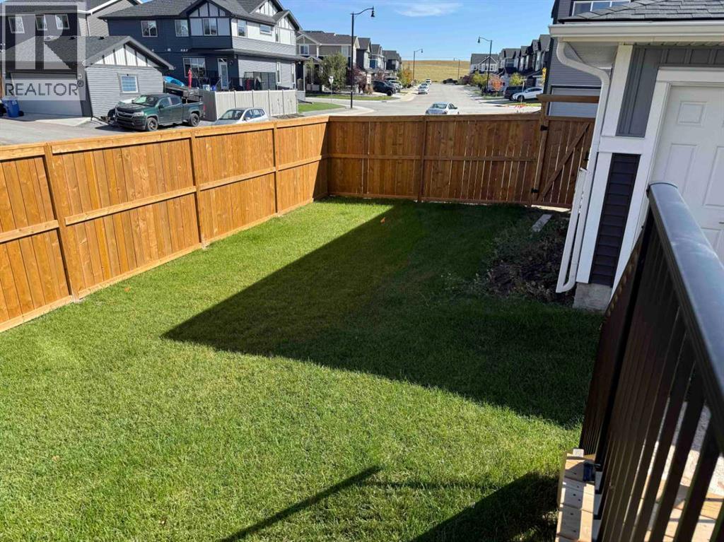 342 Sundown Road, Cochrane, Alberta  T4C 3H2 - Photo 6 - A2346464