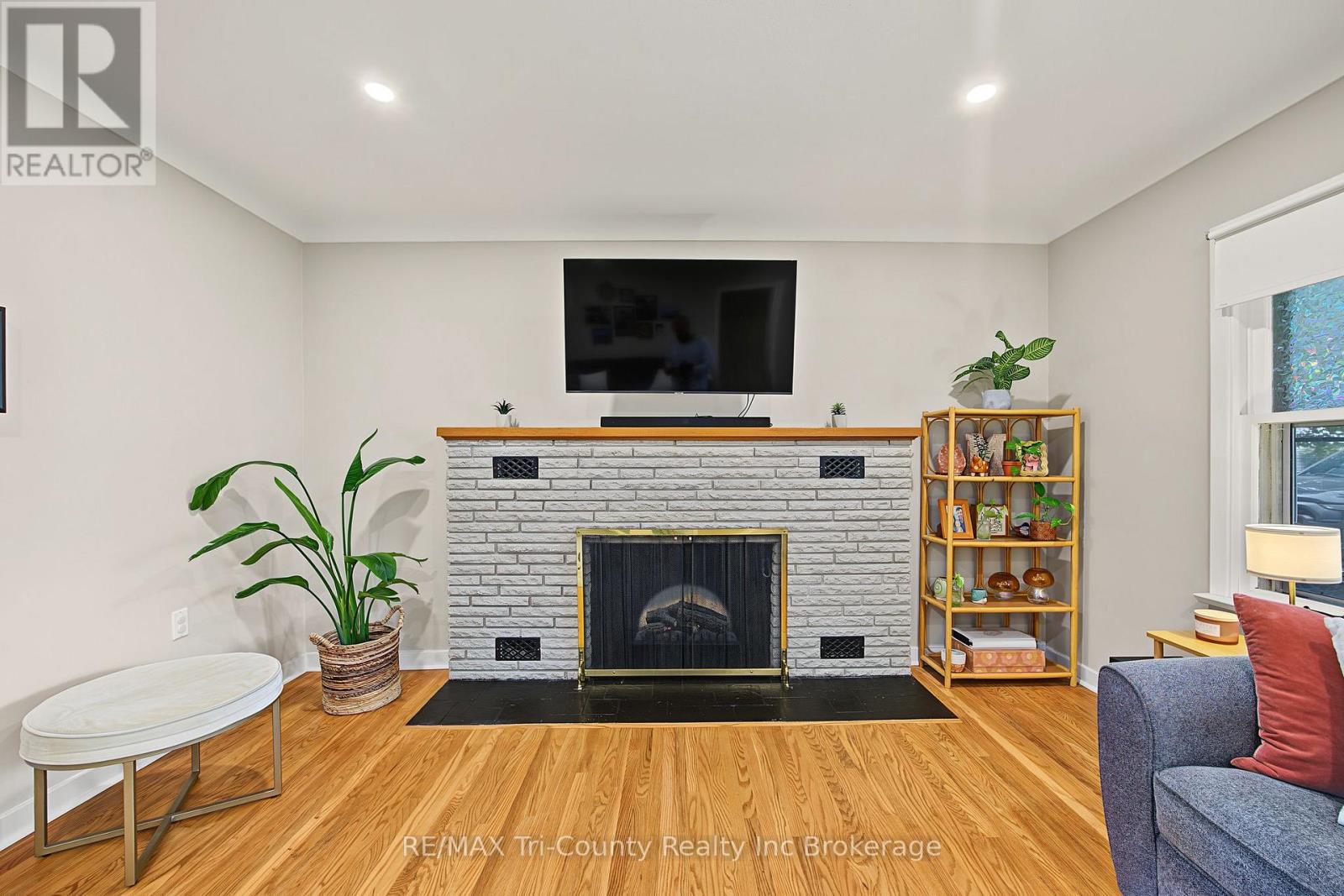 9 Parkside Drive, Tillsonburg, Ontario  N4G 4A1 - Photo 12 - X13819292