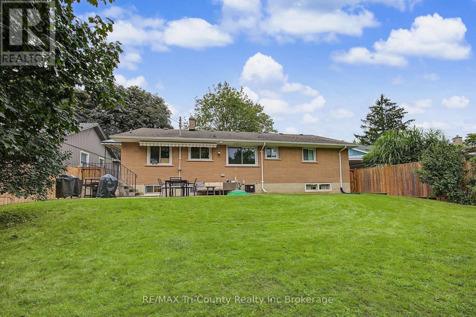 9 Parkside Drive, Tillsonburg, Ontario  N4G 4A1 - Photo 8 - X13819292