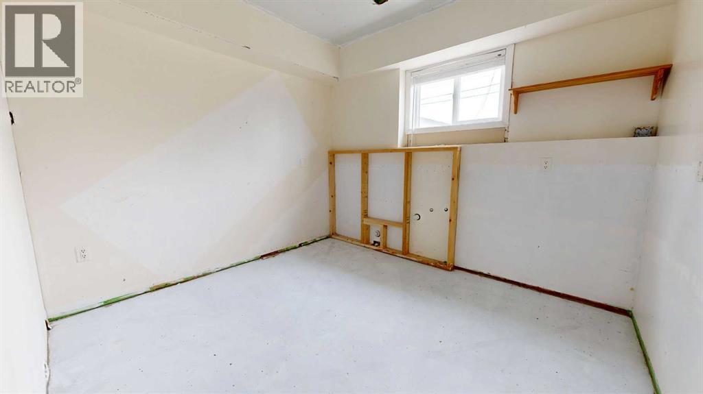 9915 97 Avenue photo 25