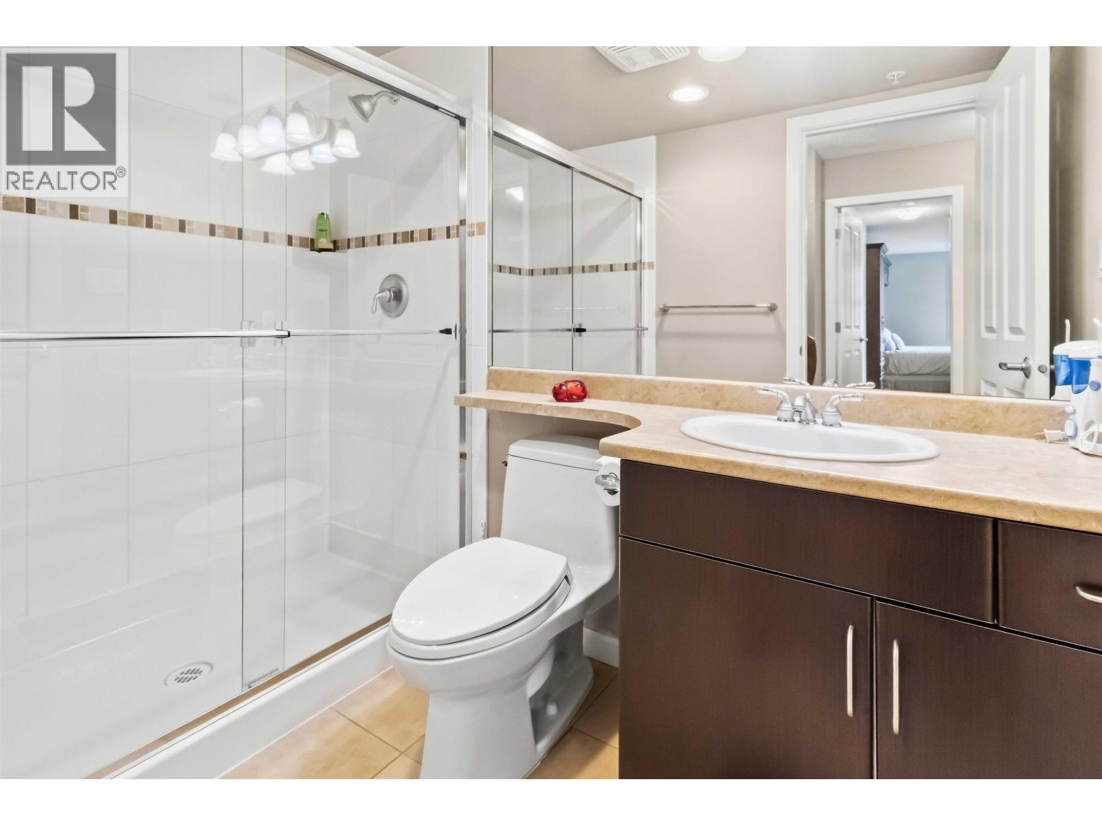 1006 295 Guildford Way, Port Moody, British Columbia  V3H 5N3 - Photo 10 - R3168414