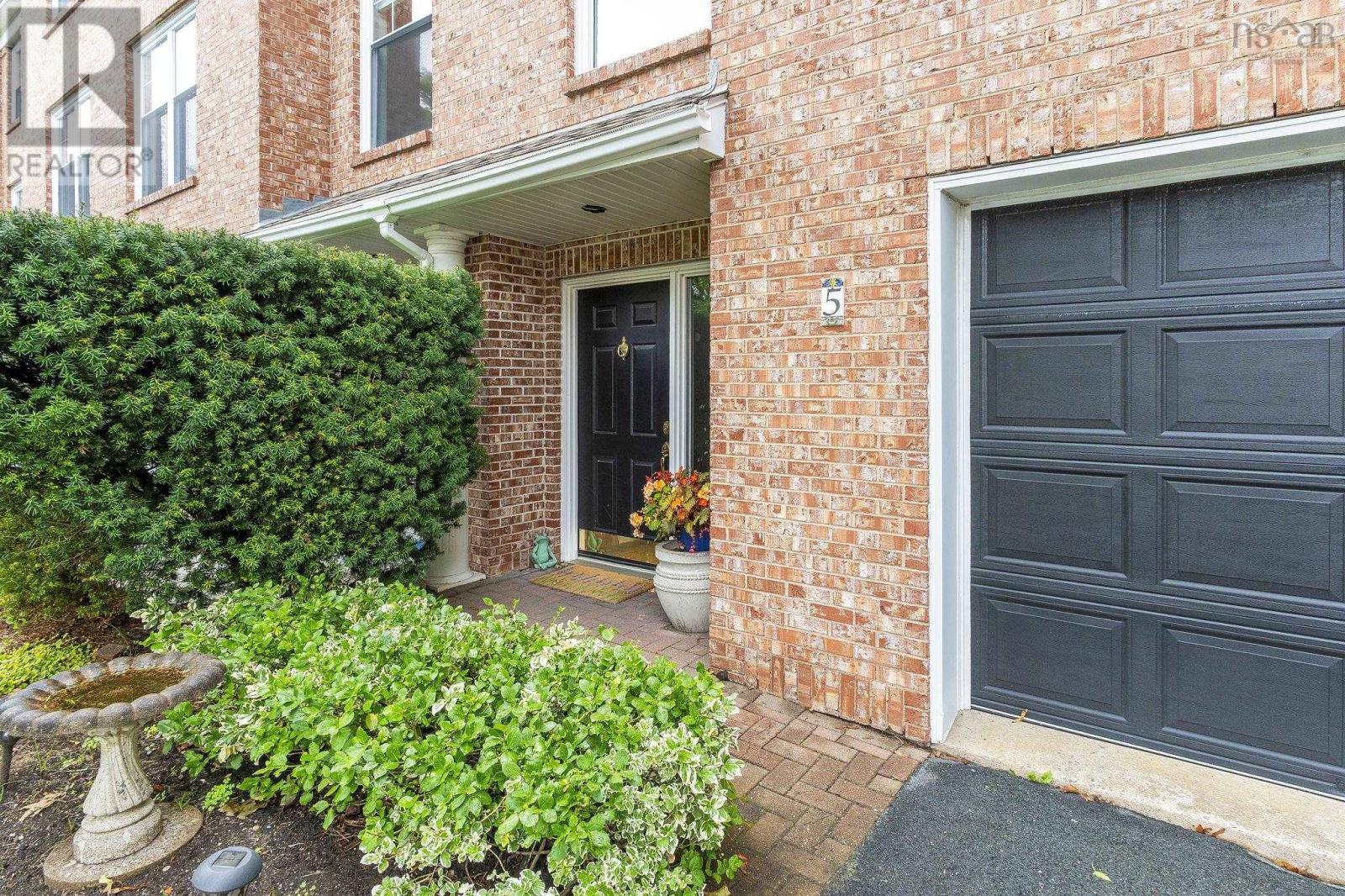 5 Arthur Lismer Court, Bedford, Nova Scotia  B4A 4B4 - Photo 3 - 202624135