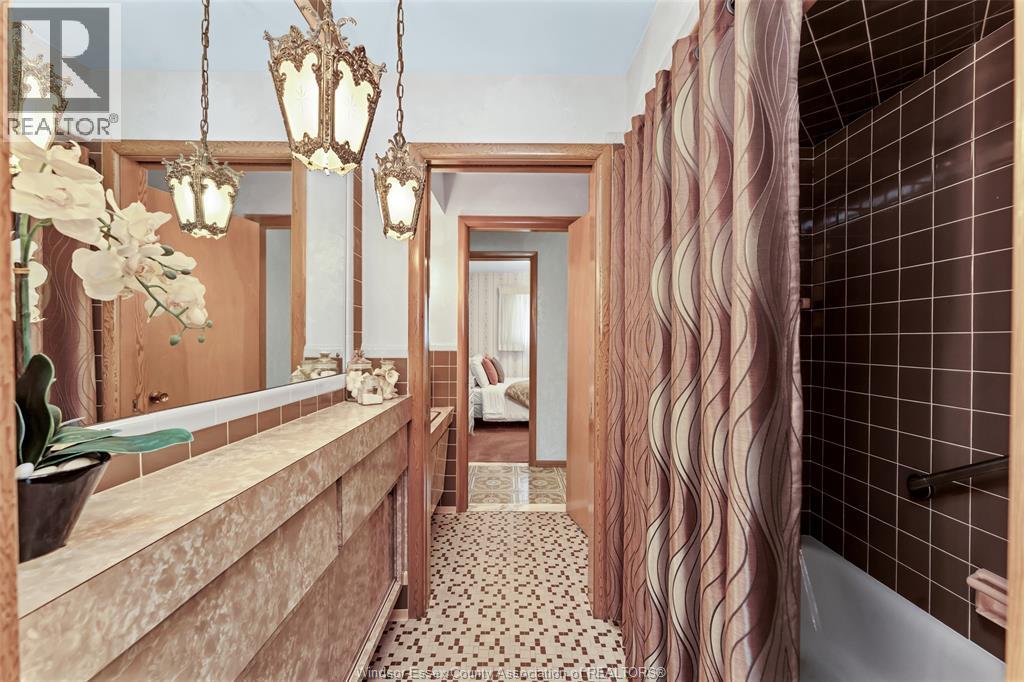 2360 Leonard Road, Windsor, Ontario  N8W 4L7 - Photo 24 - 26023393