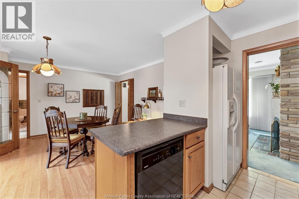 2360 Leonard Road, Windsor, Ontario  N8W 4L7 - Photo 12 - 26023393