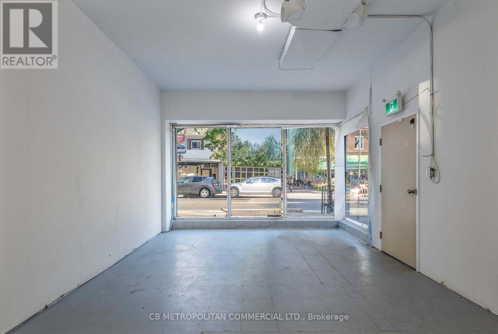 998 Bloor Street W, Toronto, Ontario M6H 1L8 - Photo 5 - W13788102