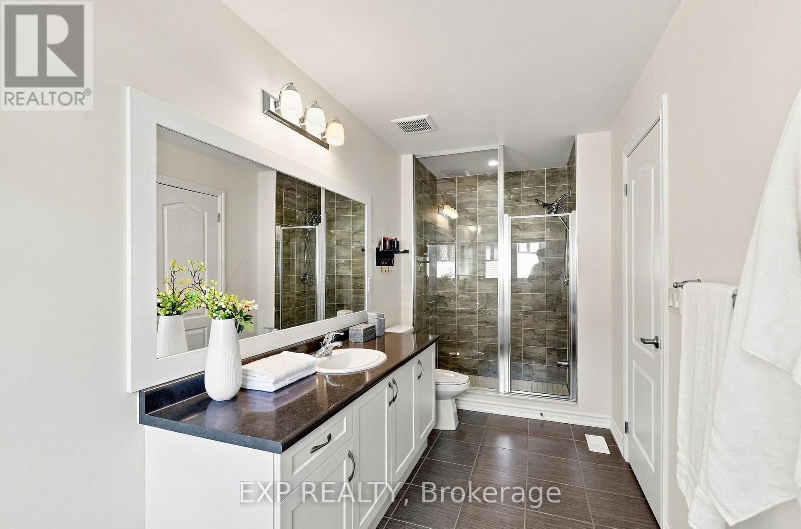 128 Chessington Avenue, East Gwillimbury, Ontario L9N 0R6 - Photo 26 - N13748500