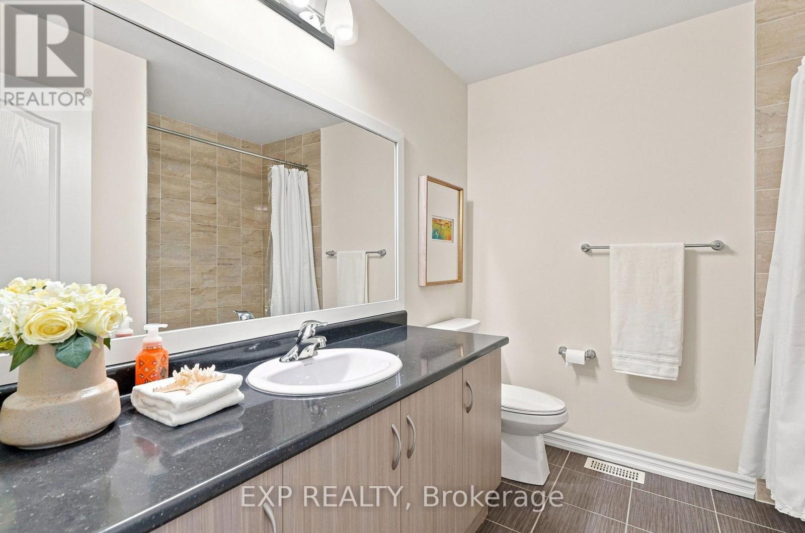 128 Chessington Avenue, East Gwillimbury, Ontario L9N 0R6 - Photo 35 - N13748500