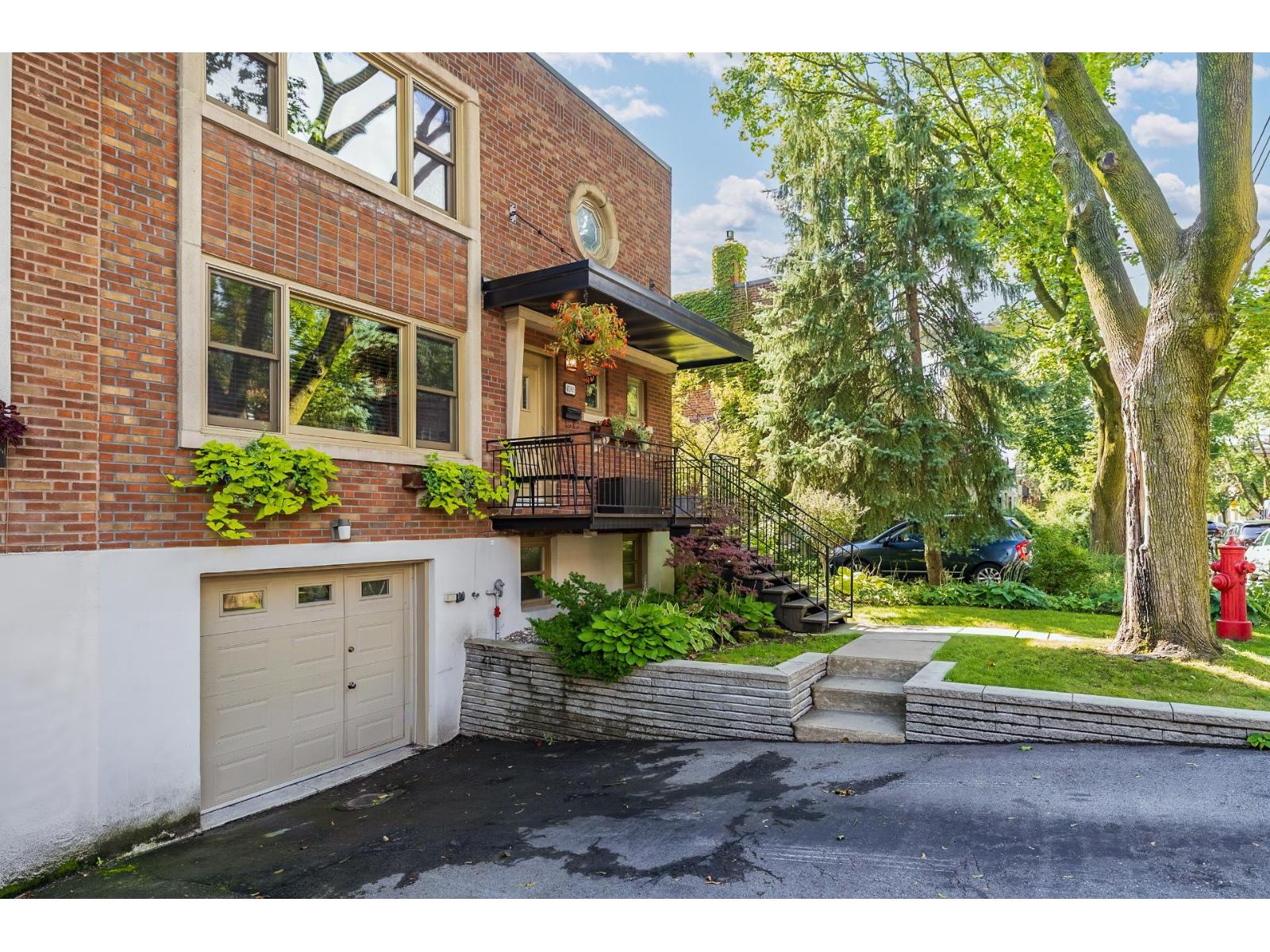 4160 Av. de Melrose Montréal (Côte-des-Neiges/Notre-Dame-de-Grâce) Quebec Canada H4A2S4 4