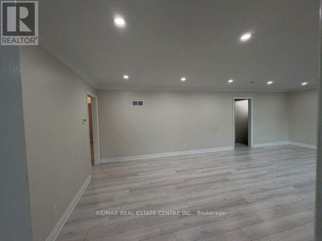 6075 Summer Street, Niagara Falls, Ontario  L2G 1M8 - Photo 3 - X13804390