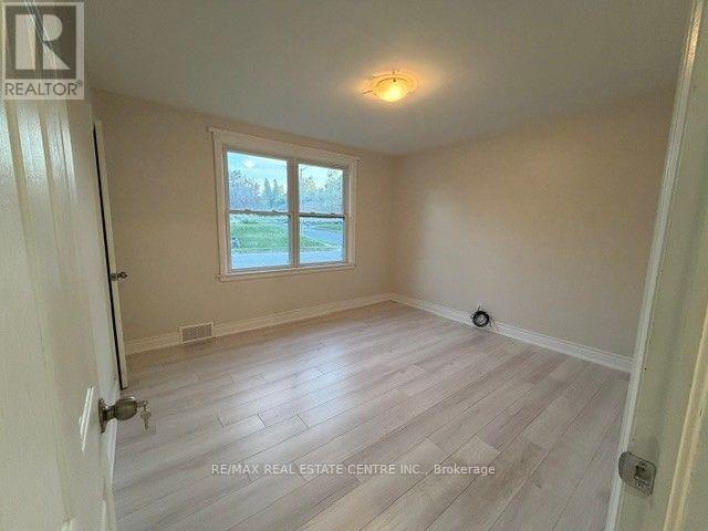 6075 Summer Street, Niagara Falls, Ontario  L2G 1M8 - Photo 10 - X13804390