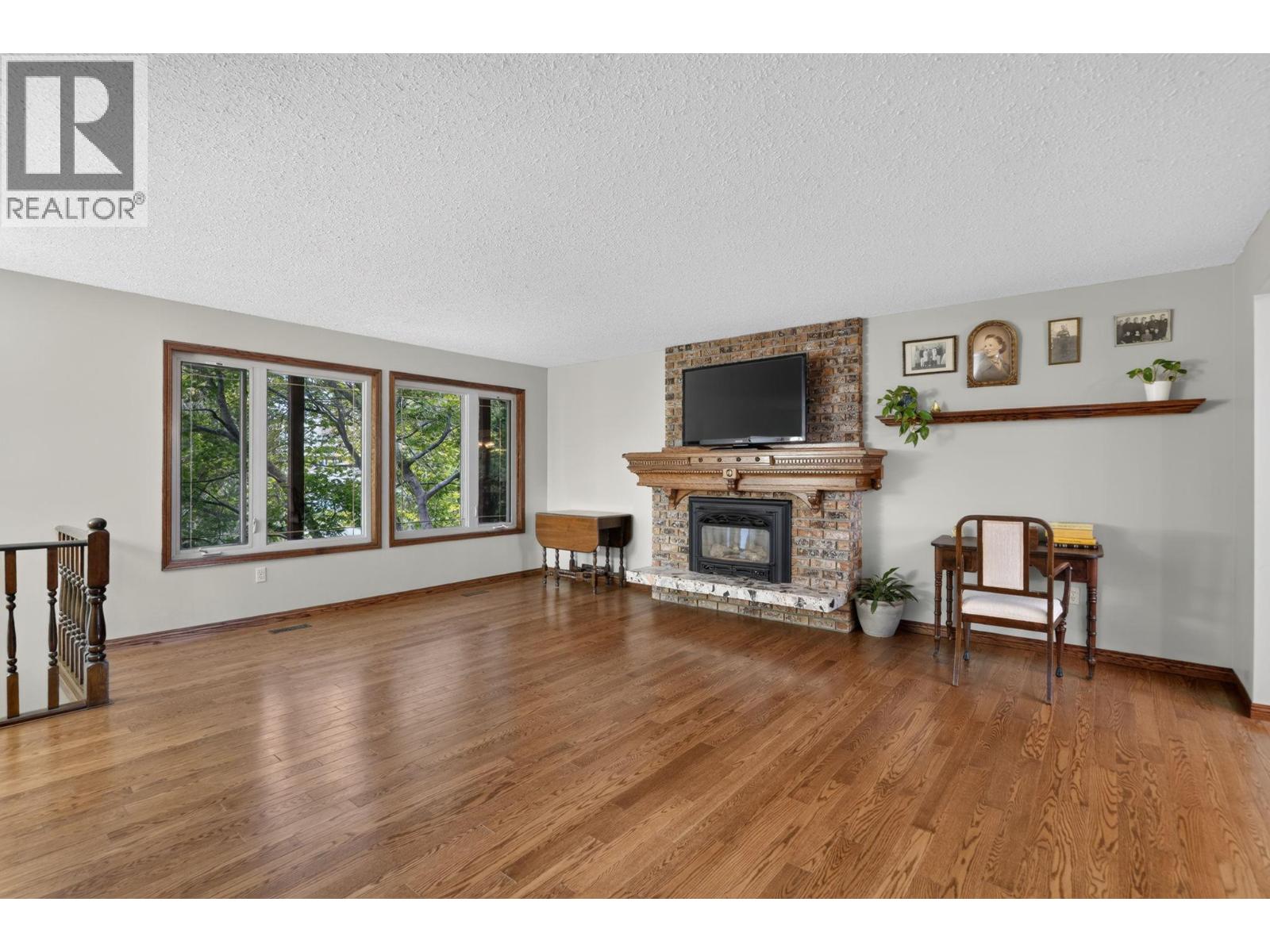 4685 Westridge Drive, Kelowna, British Columbia  V1W 3A8 - Photo 5 - 10400746