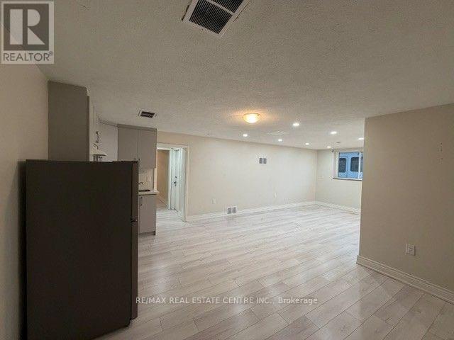 6075 Summer Street, Niagara Falls, Ontario  L2G 1M8 - Photo 24 - X13804390