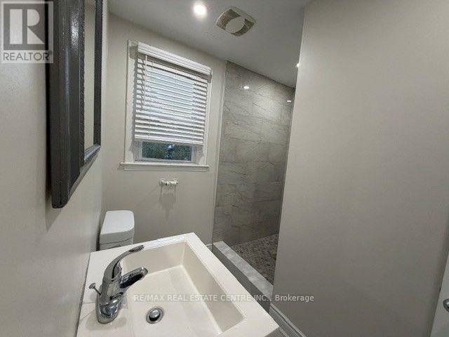 6075 Summer Street, Niagara Falls, Ontario  L2G 1M8 - Photo 12 - X13804390