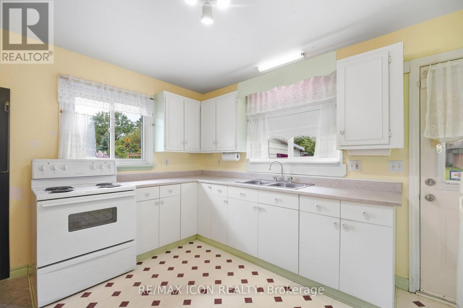 423 Lawrence Avenue, Kitchener, Ontario  N2M 1Y7 - Photo 10 - X13819278