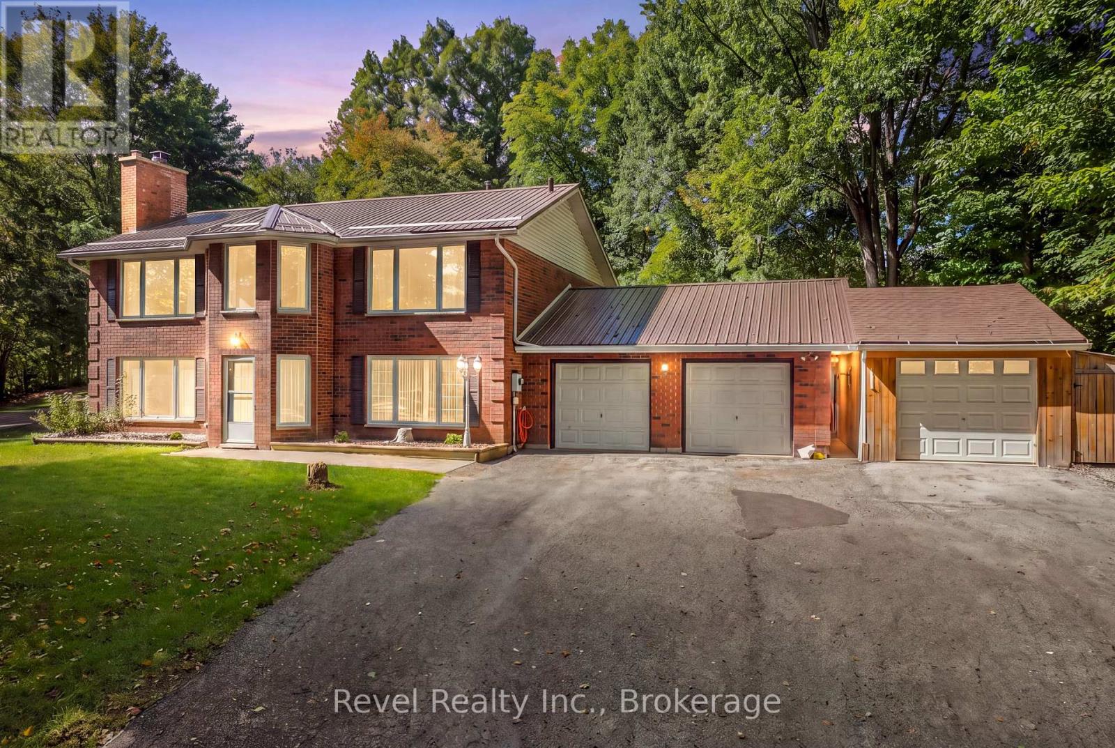 18 Bessie Avenue S, Kawartha Lakes, Ontario  K0M 1A0 - Photo 2 - X13586388