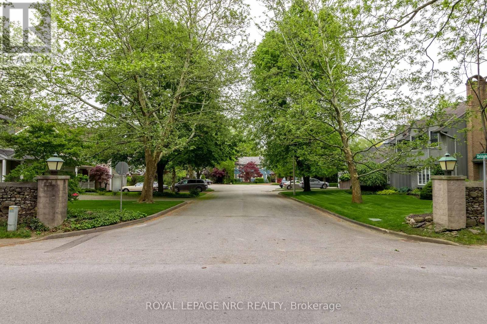 7 Christopher Street, Niagara-On-The-Lake, Ontario  L0S 1J0 - Photo 49 - X13718354
