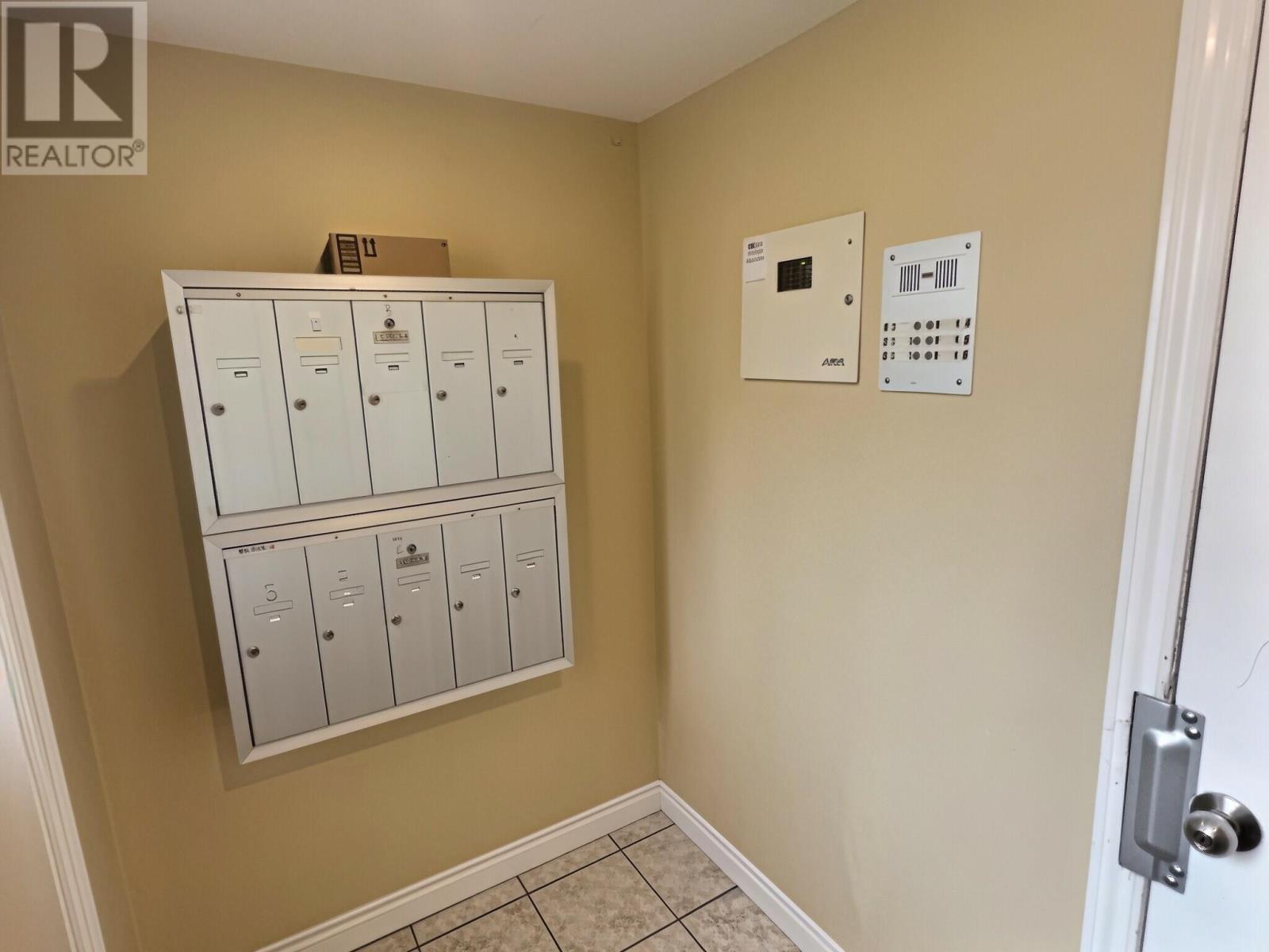 6 154 Cumberland Street, Charlottetown, Prince Edward Island  C1A 5C4 - Photo 3 - 202624137