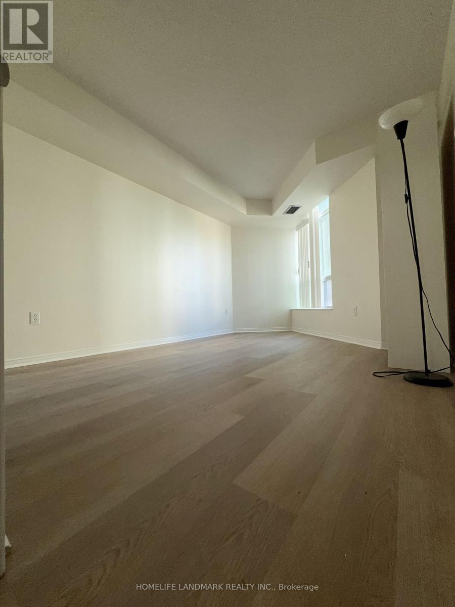 1001 - 18 PEMBERTON AVENUE photo 10