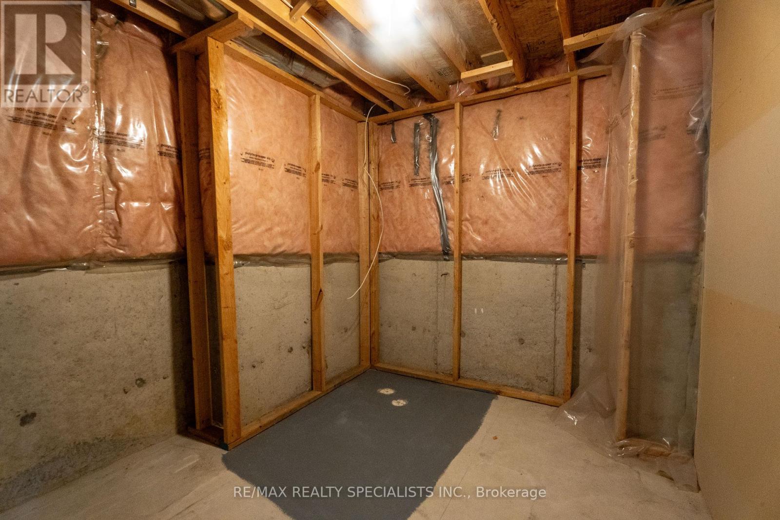 25 Carabram Court, Brampton, Ontario  L6X 4M2 - Photo 30 - W13813898