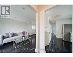 35 MONTCALM AVENUE NW, Toronto, Ontario