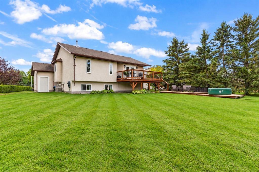 120 Eagle Place, Steinbach, Manitoba  R5G 2A1 - Photo 1 - 202623839