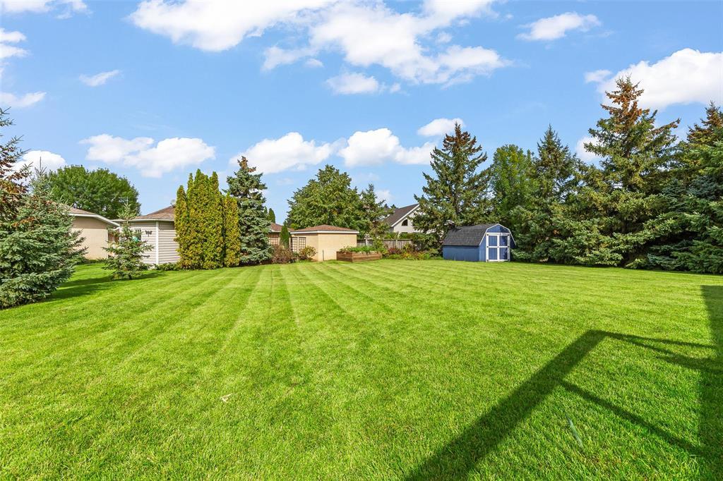 120 Eagle Place, Steinbach, Manitoba  R5G 2A1 - Photo 4 - 202623839