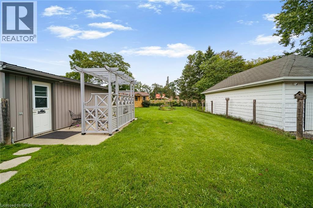 205 Crysler Street, Delhi, Ontario N4B 1H9 - Photo 37 - 40860399