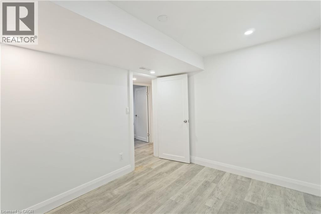 65 ALMOND Street Unit# LOWER photo 12