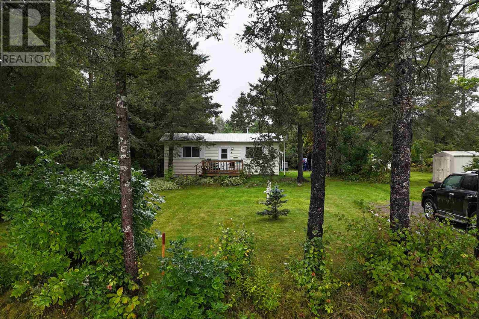 5 Pilgrim ST, Bruce Mines, Ontario