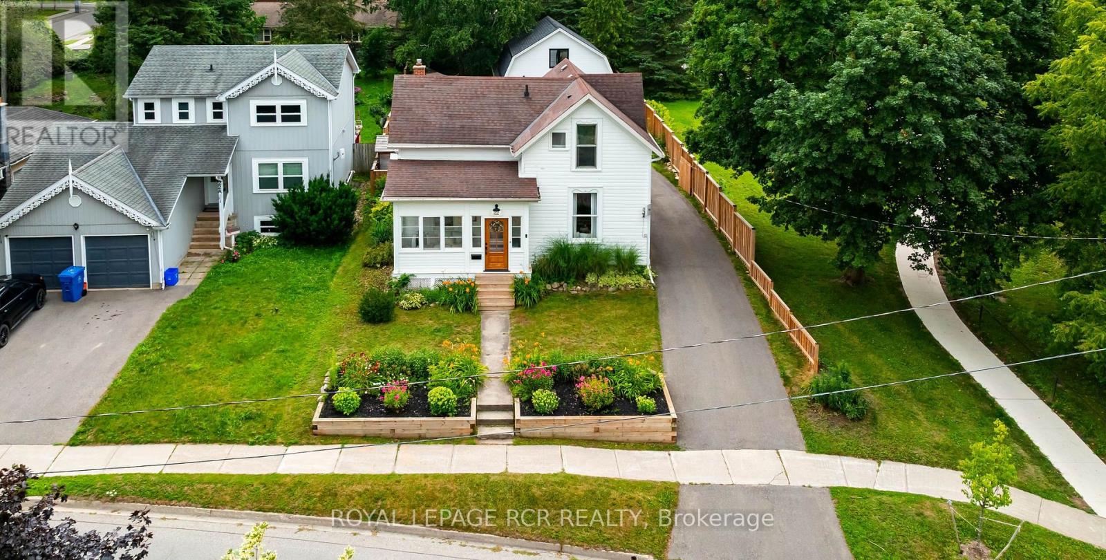 22 JOHN STREET, Orangeville, Ontario