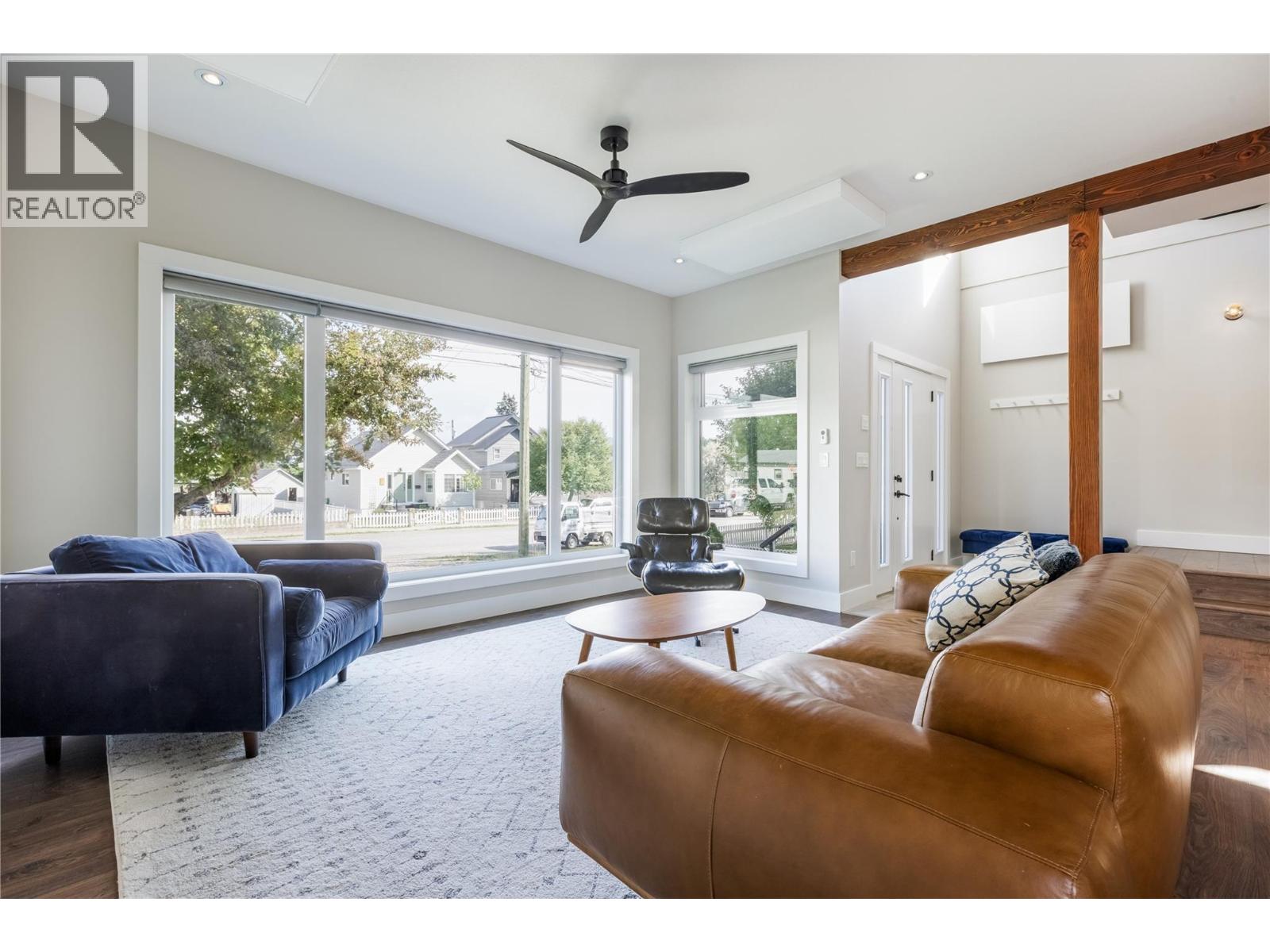 379 Fortier Street, Kimberley, British Columbia V1A 1N4 - Photo 5 - 10401628