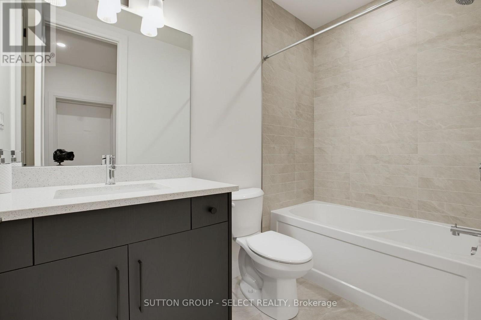 588 Creekview Chase, London North, Ontario  N6G 3X9 - Photo 44 - X13819424