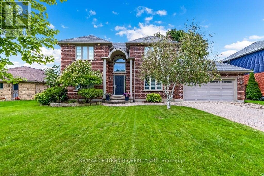 3910 STACEY CRESCENT, London South, Ontario
