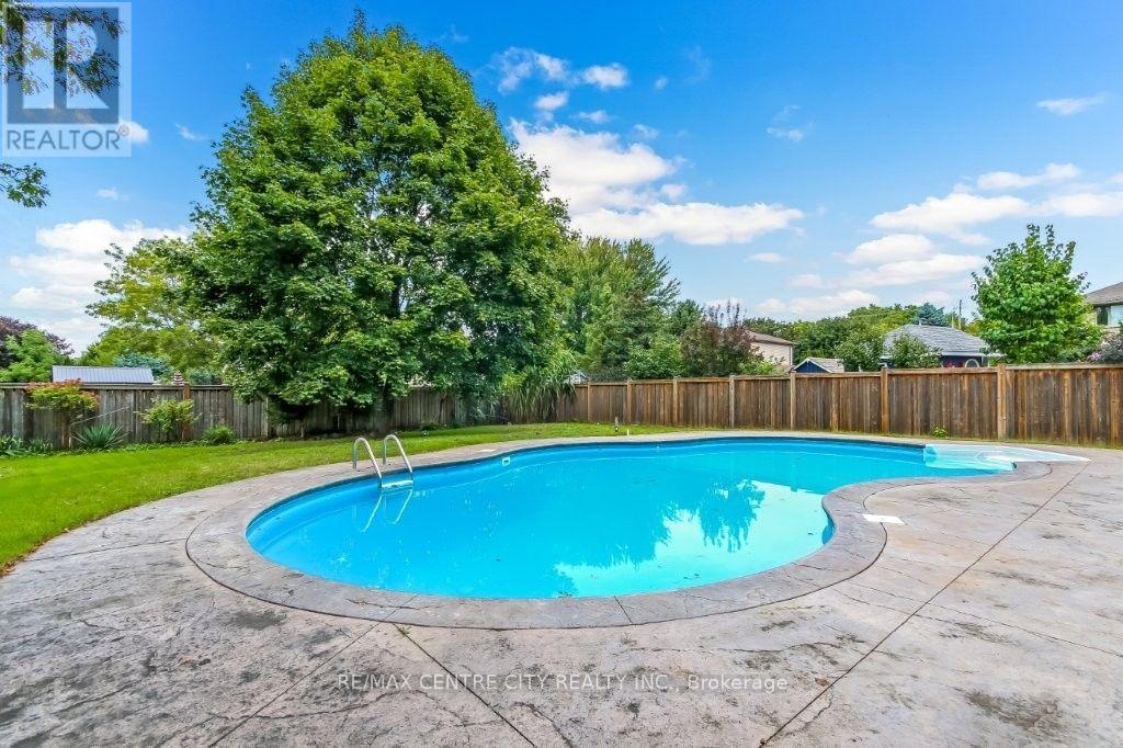 3910 Stacey Crescent, London South, Ontario  N6P 1E8 - Photo 27 - X13819448