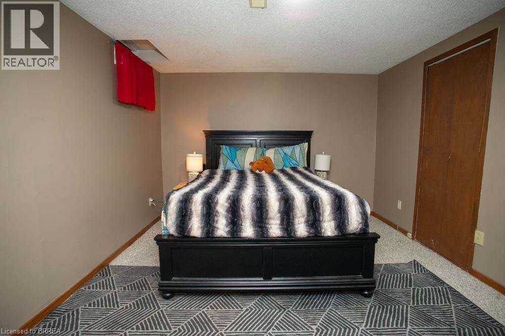 151 Brantwood Park Road Unit# F, Brantford, Ontario  N3P 1X9 - Photo 23 - 40865596