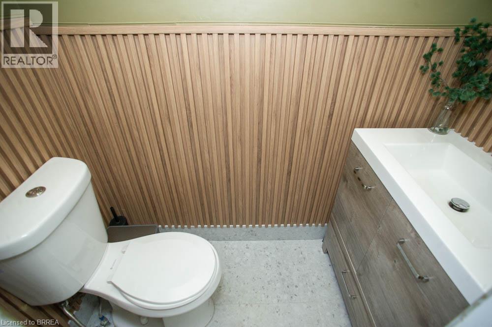 151 Brantwood Park Road Unit# F, Brantford, Ontario  N3P 1X9 - Photo 13 - 40865596
