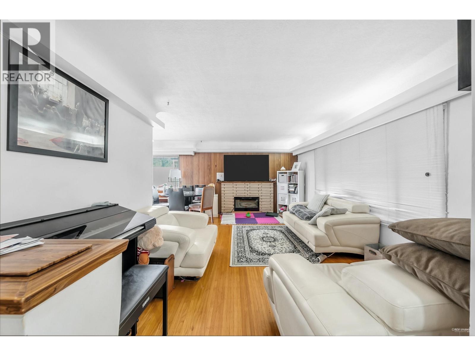 2975 E 41st Avenue, Vancouver, British Columbia  V5R 2X7 - Photo 4 - R3037905