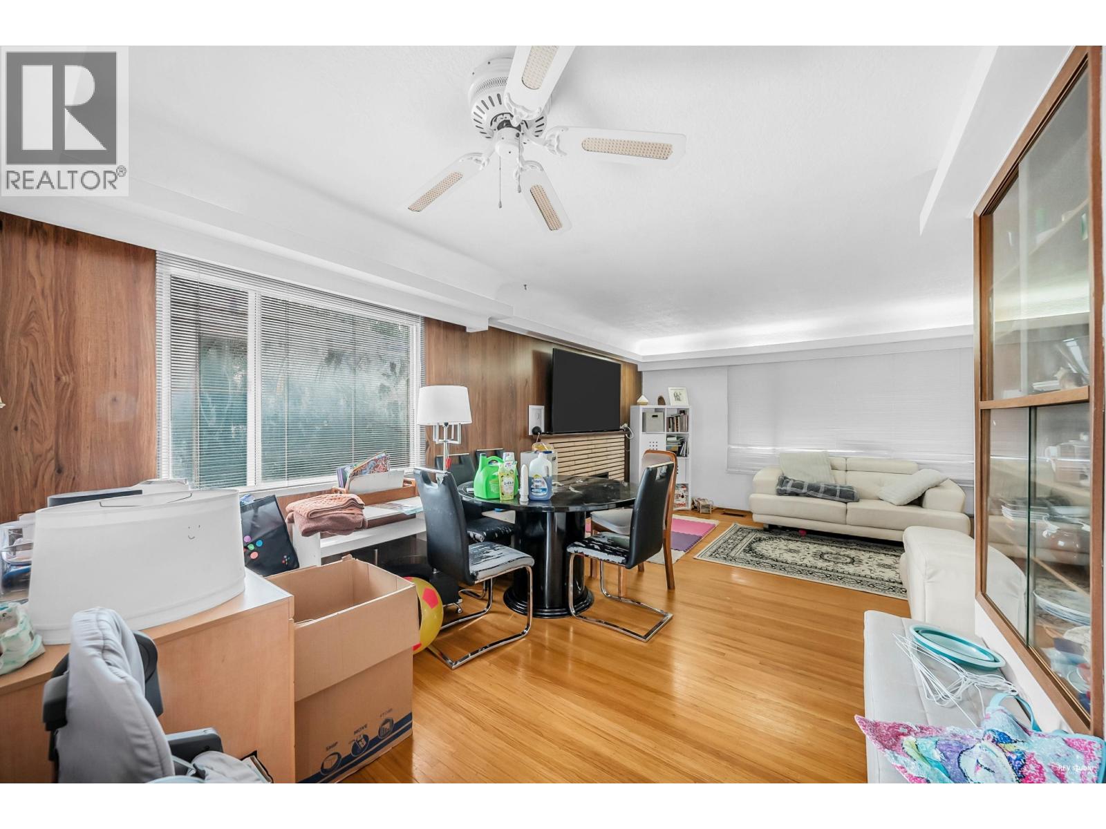 2975 E 41st Avenue, Vancouver, British Columbia  V5R 2X7 - Photo 3 - R3037905