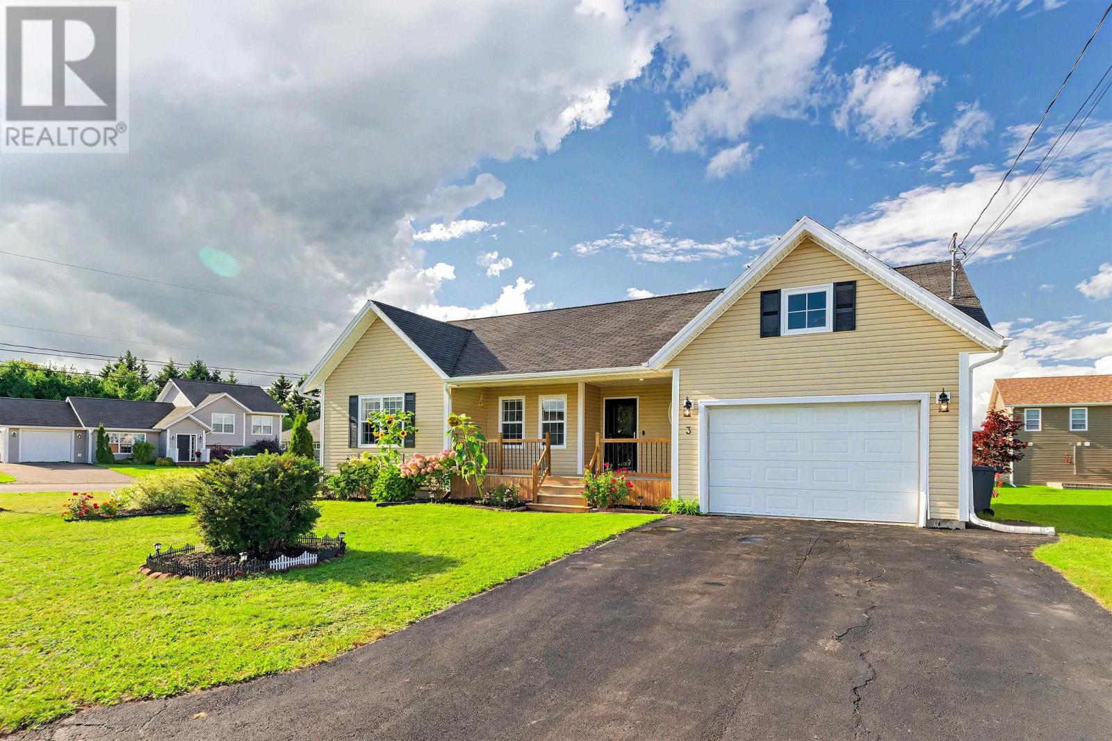 3 Hummingbird Street, Charlottetown, Prince Edward Island  C1E 0J1 - Photo 2 - 202624138