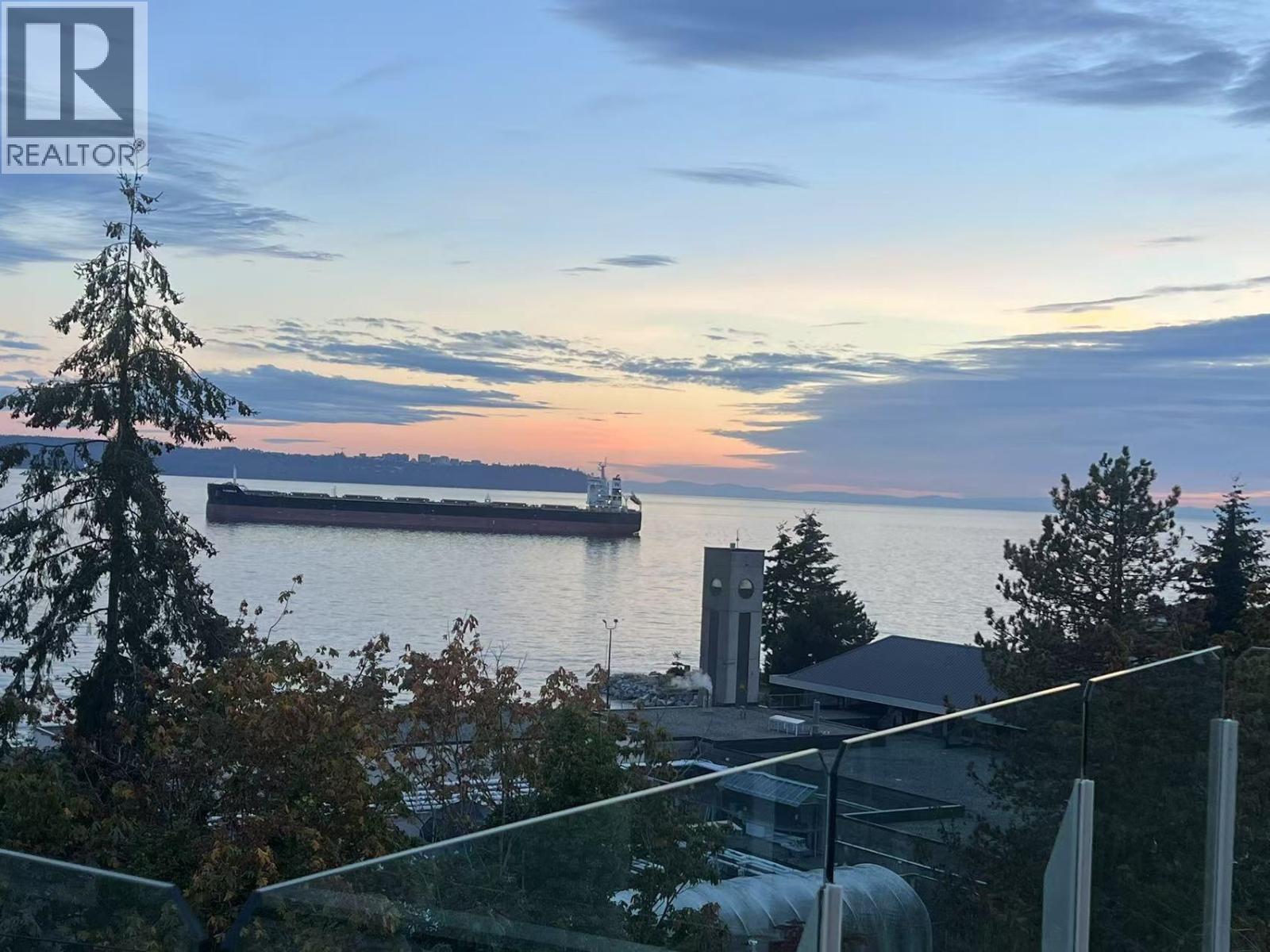 4180b Rose Crescent, West Vancouver, British Columbia  V7V 2N8 - Photo 24 - R3166298