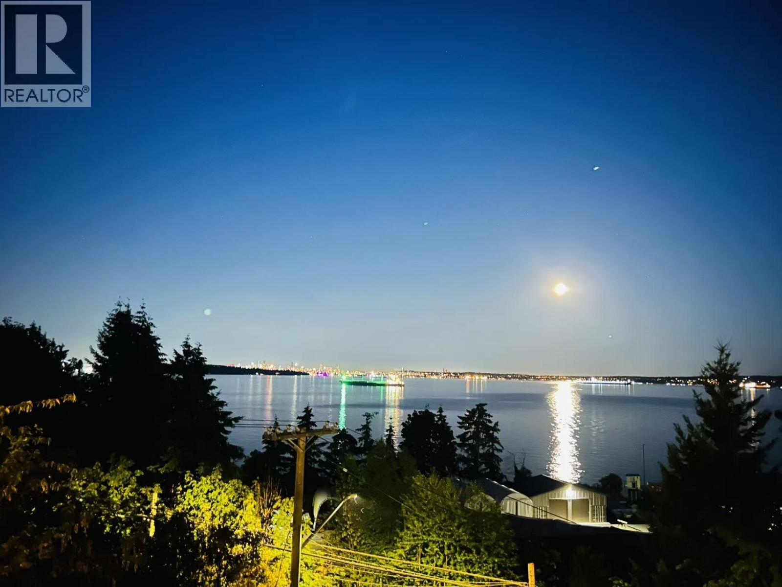 4180b Rose Crescent, West Vancouver, British Columbia  V7V 2N8 - Photo 25 - R3166298